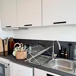 We Live Inn Sharies Reims - B302